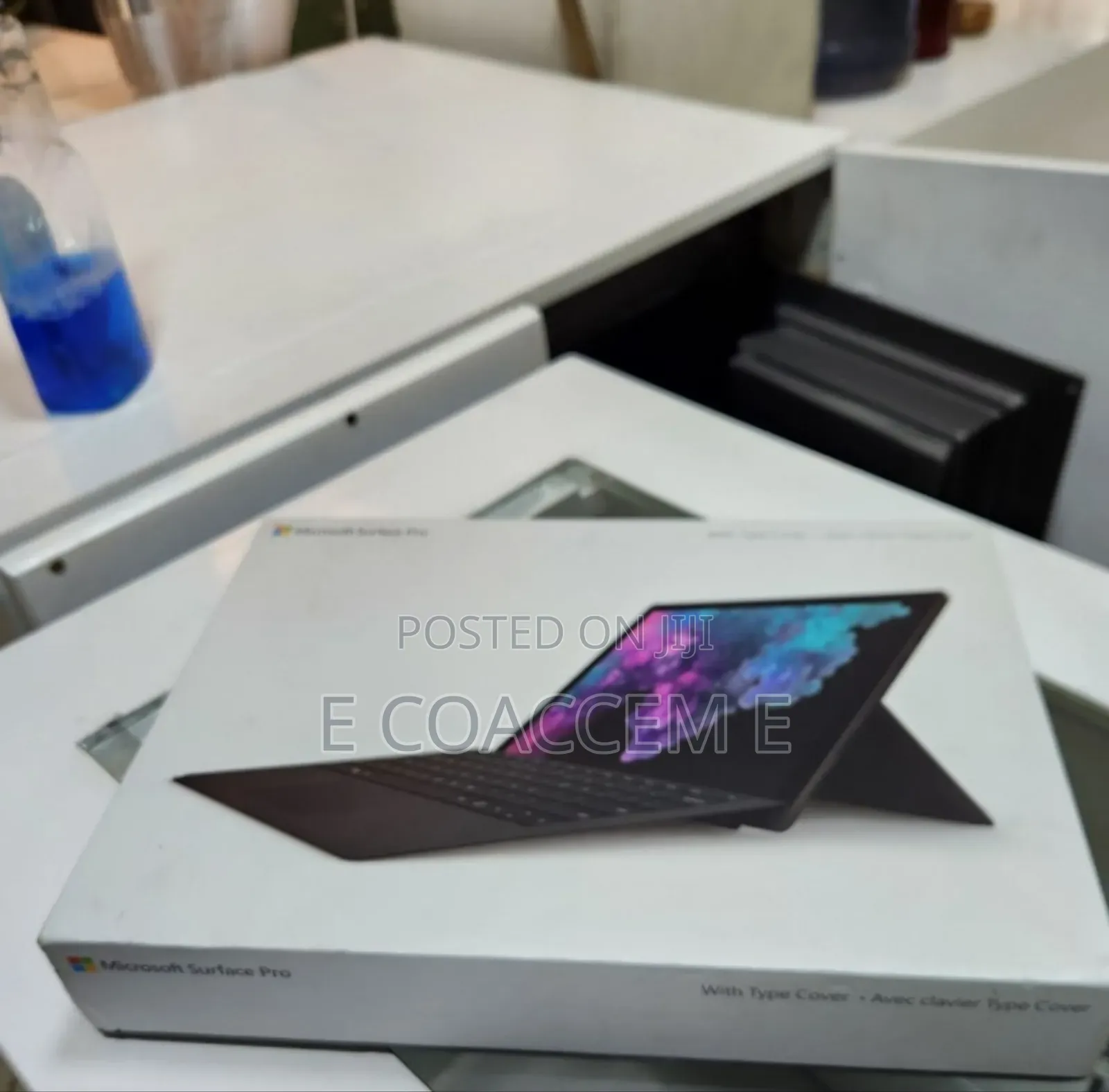 New Laptop Microsoft Surface 8GB Intel Core I5 SSD 256GB