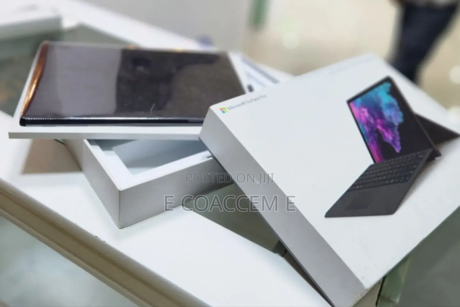 New Laptop Microsoft Surface 8GB Intel Core I5 SSD 256GB