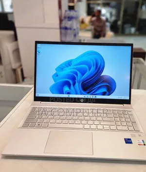 Photo - New Laptop HP Pavilion 15 16GB Intel Core I7 SSD 512GB