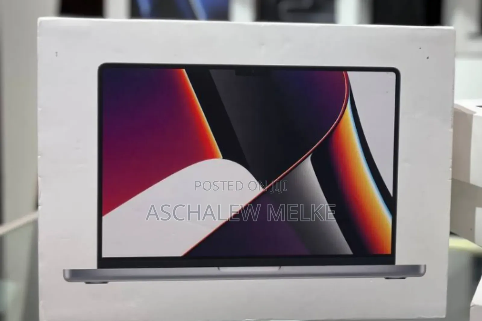 New Laptop Apple MacBook Pro 2021 M1 16GB Apple M1 Pro SSD 512GB