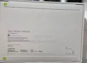 Photo - New Laptop Apple MacBook Air 2024 M3 13-Inch 16GB Apple M4 SSD 256GB