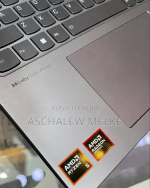 New Laptop Lenovo Yoga C930 8GB AMD Ryzen 7 SSD 512GB