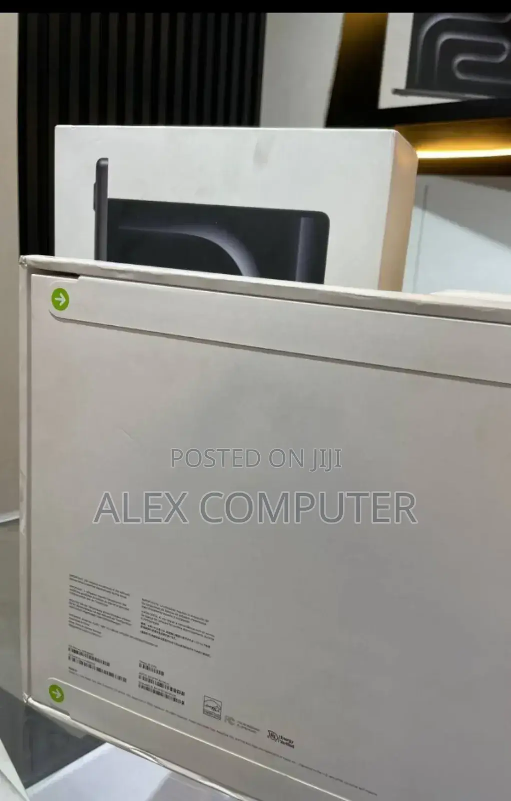 New Apple MacBook Pro 2024 M4 14-Inch 16GB Apple M4 Pro SSD 512GB