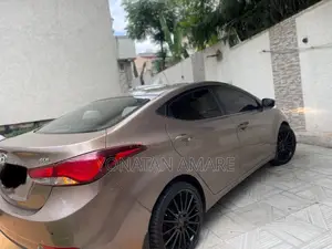 Hyundai Elantra 2015 Brown