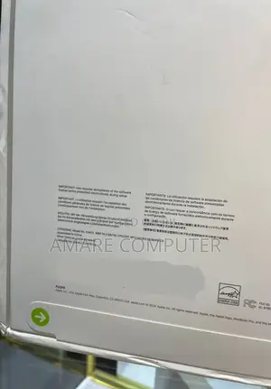 New Laptop Apple MacBook 48GB Apple M4 SSD 512GB