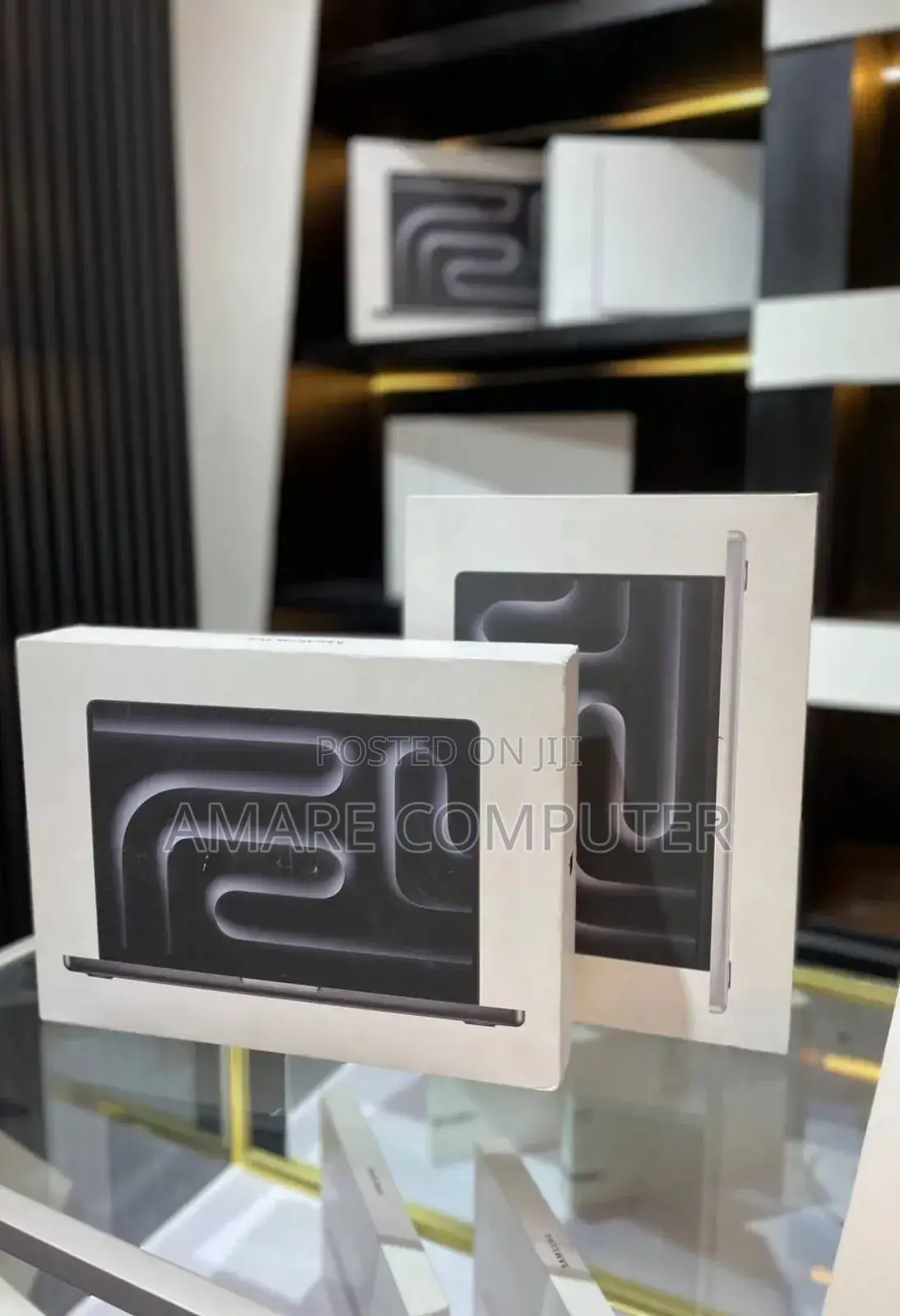 New Laptop Apple MacBook 48GB Apple M4 SSD 512GB