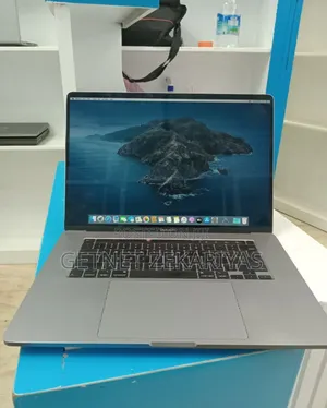 New Laptop Apple MacBook Pro 2019 16GB Intel Core I7 SSD 512GB