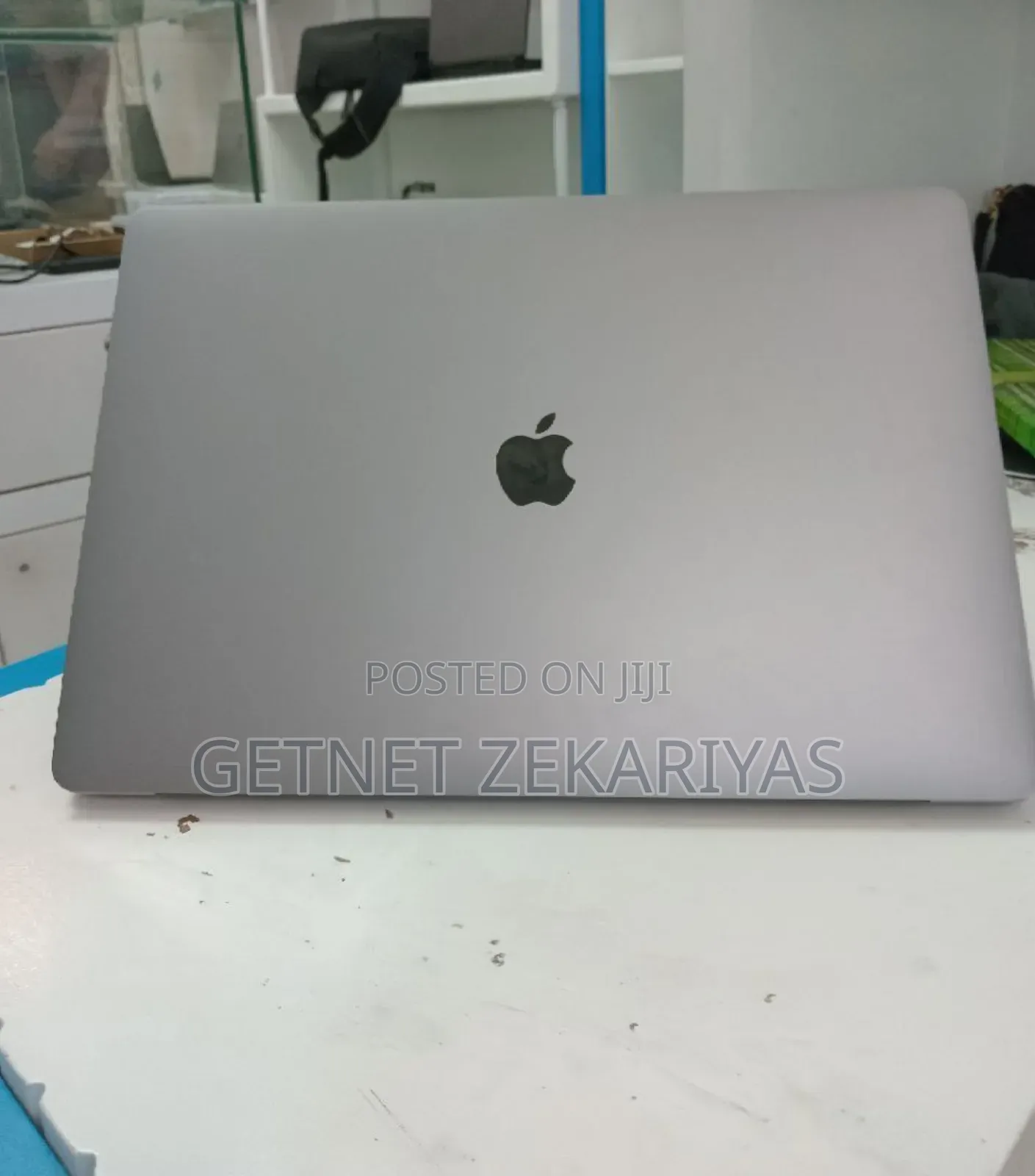 New Laptop Apple MacBook Pro 2019 16GB Intel Core I7 SSD 512GB