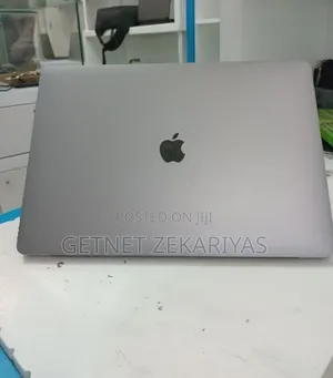 New Laptop Apple MacBook Pro 2019 16GB Intel Core I7 SSD 512GB