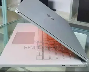 New Laptop Microsoft Surface Book 3 16GB Intel Core I7 SSD 256GB