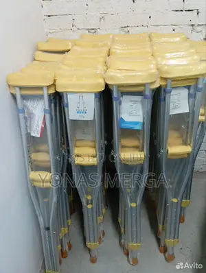 Photo - Pair of Underarm Crutches፫鬆brand: Olely Stick Adult Crutches