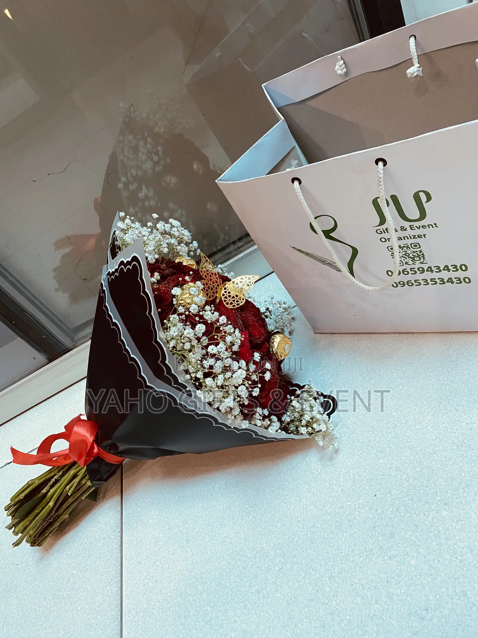 Yaho Flower And Flower