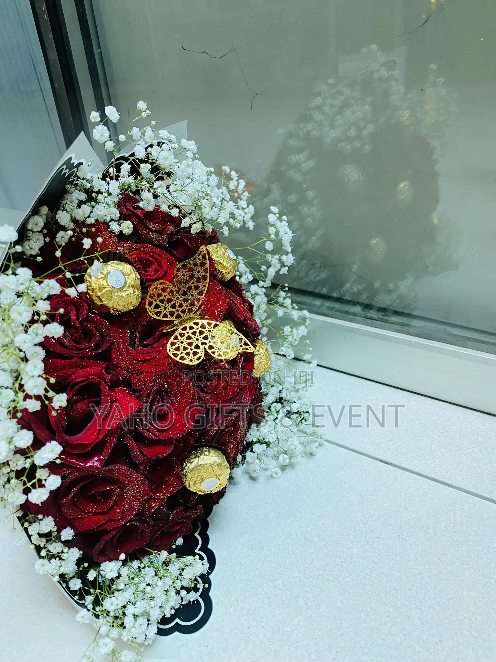 Yaho Flower And Flower