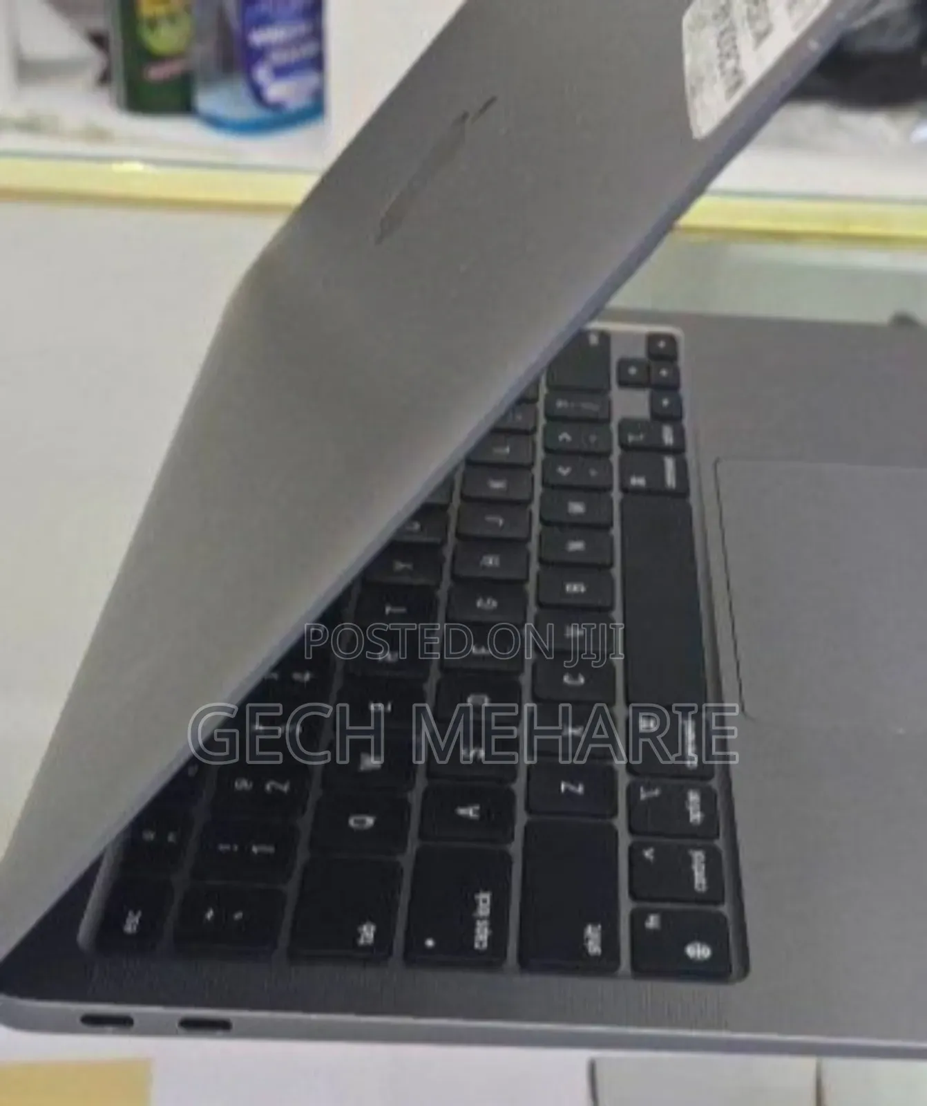 New Laptop Apple MacBook Air 2020 M1 8GB Apple M1 SSD 256GB