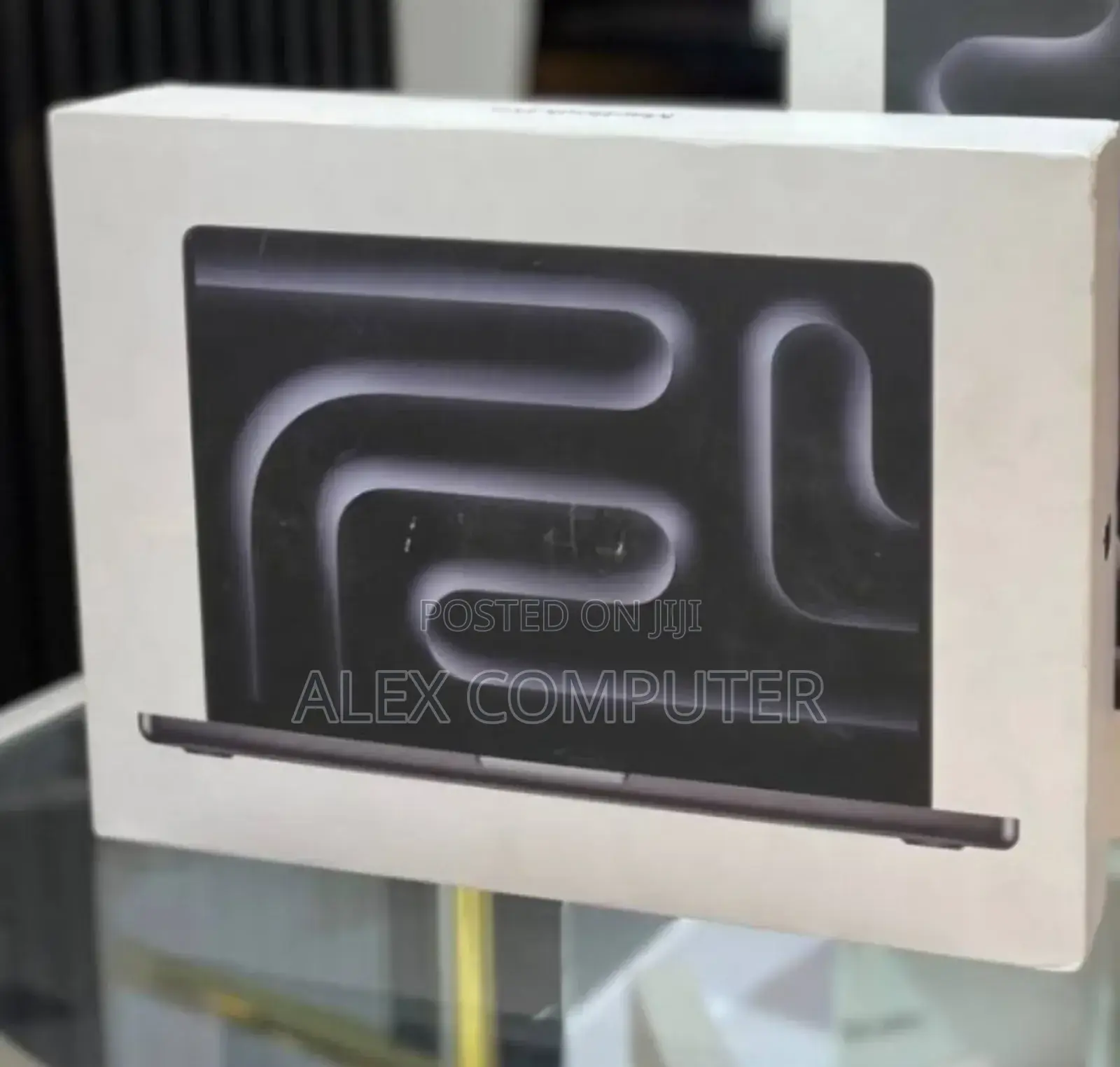 New Laptop Apple MacBook Pro 2021 M1 16GB Apple M1 Pro SSD 512GB