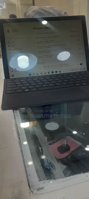 New Laptop Microsoft Surface Pro 8 16GB Intel Core I5 SSD 512GB