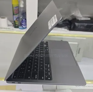 New Laptop Apple MacBook Air 2020 M1 8GB Apple M1 SSD 256GB