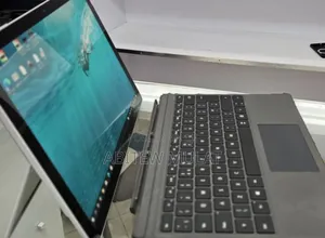New Laptop Microsoft Surface Pro 7 8GB Intel Core I5 SSD 256GB