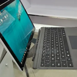 New Laptop Microsoft Surface Pro 7 8GB Intel Core I5 SSD 256GB