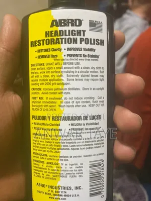 Car Headlight Restoration Polish
