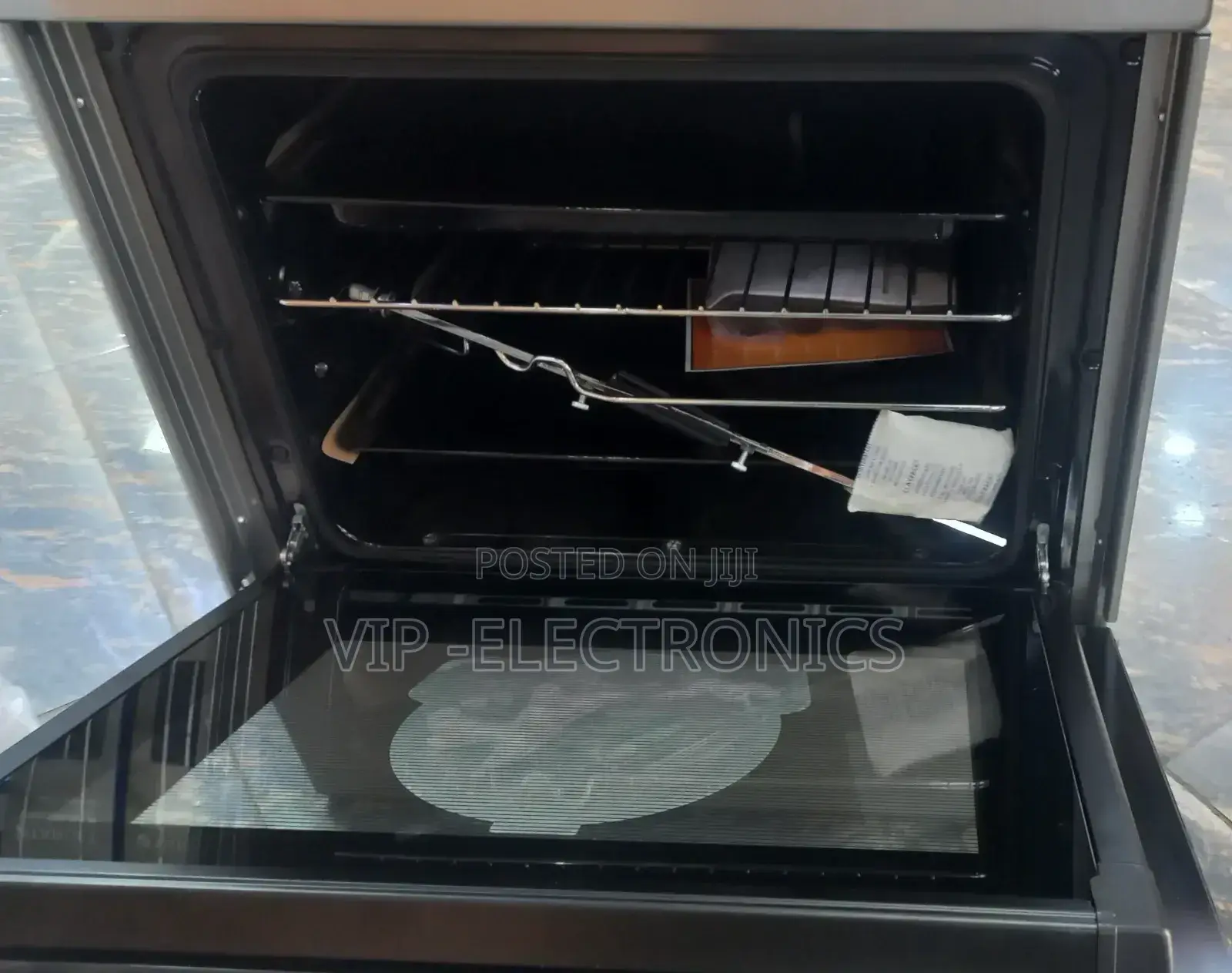 Crowne Ovne 60cm by 60cm Freestanding Oven