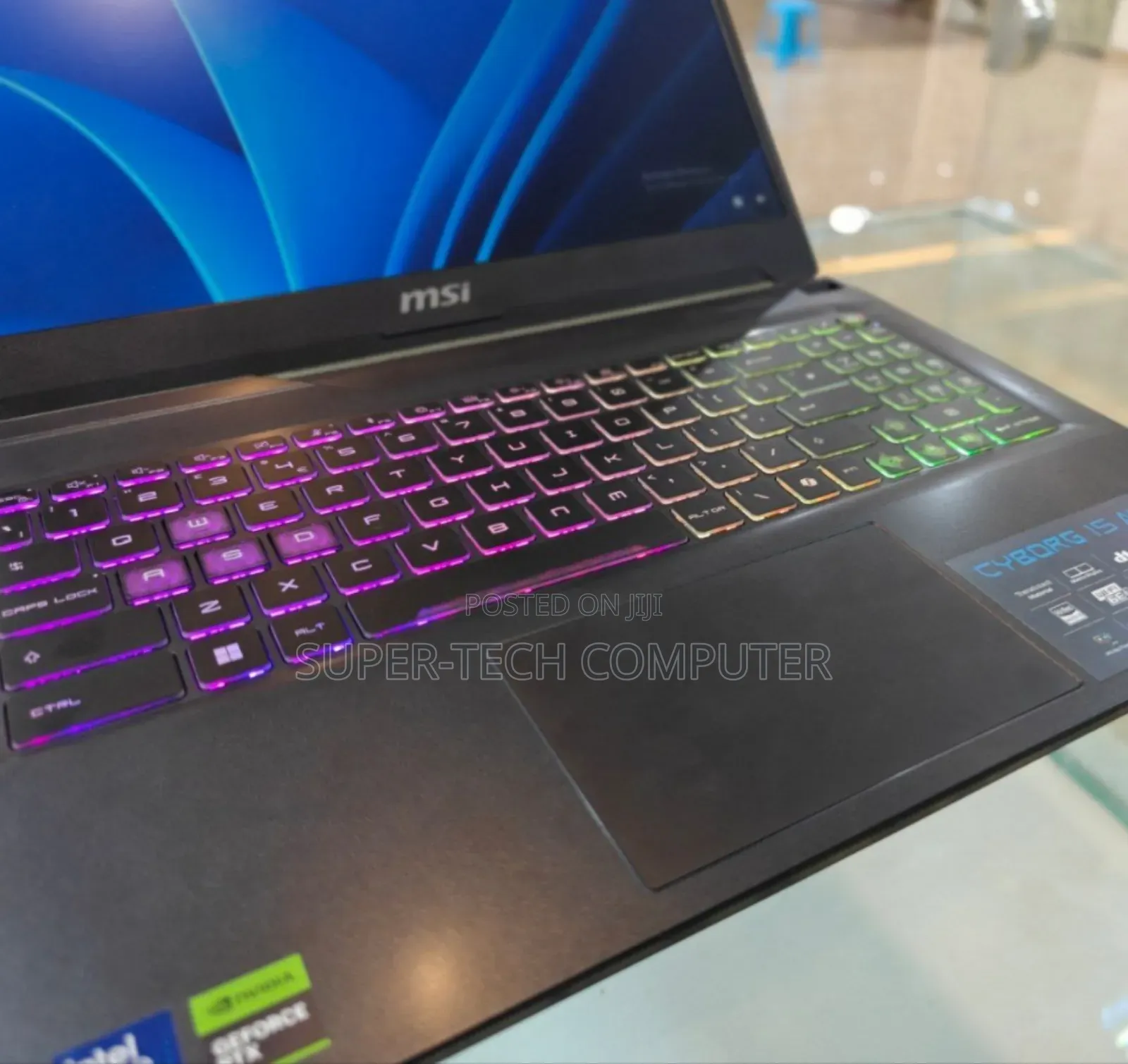 New Laptop MSI Cyborg 15 16GB Intel Core Ultra 7 SSD 1T