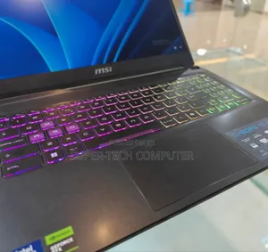 New Laptop MSI Cyborg 15 16GB Intel Core Ultra 7 SSD 1T