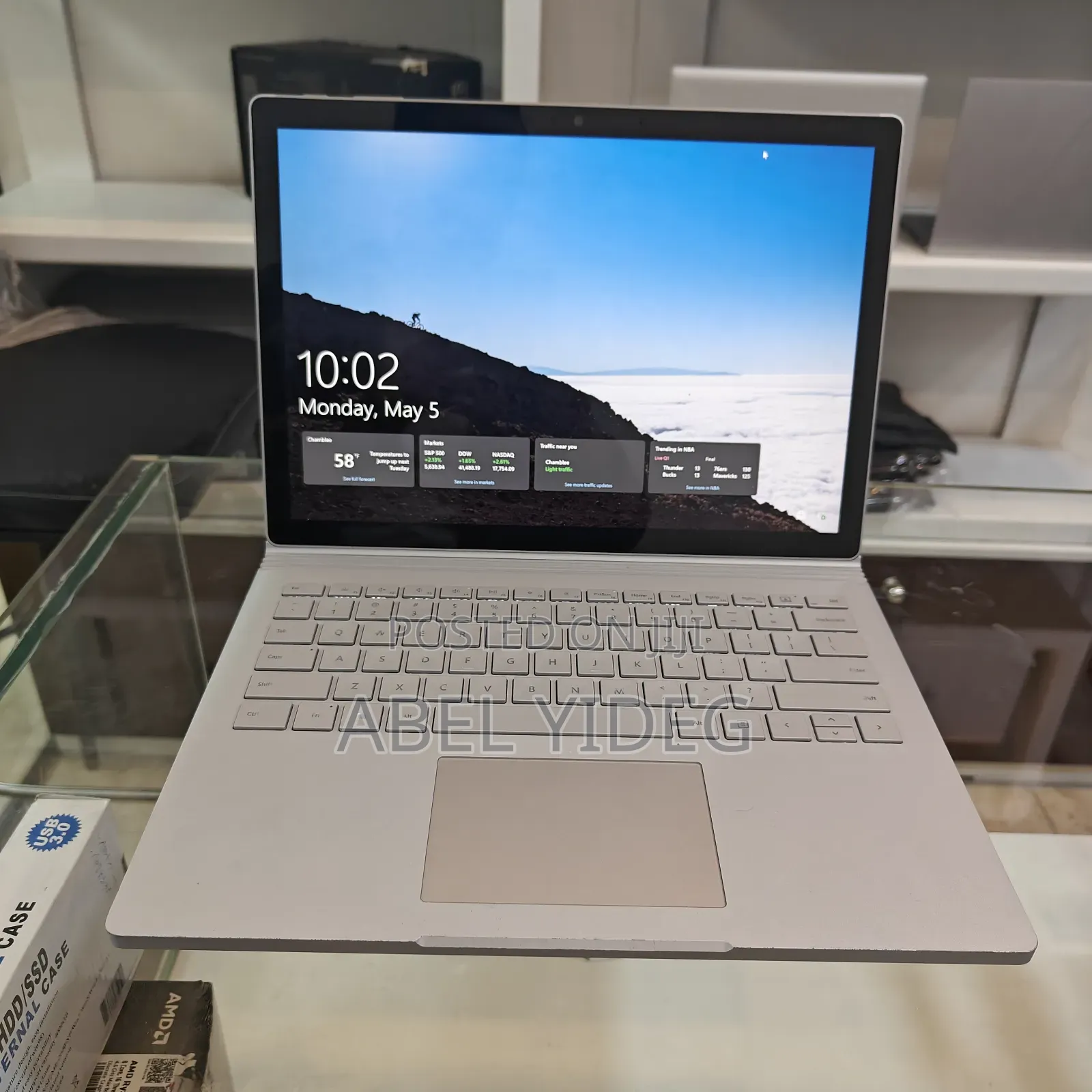 New Laptop Microsoft Surface Book 3 16GB Intel Core I7 SSD 256GB