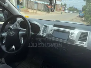 Toyota Hilux 2017 White