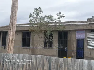 2bdrm Apartment in Yeka for sale
