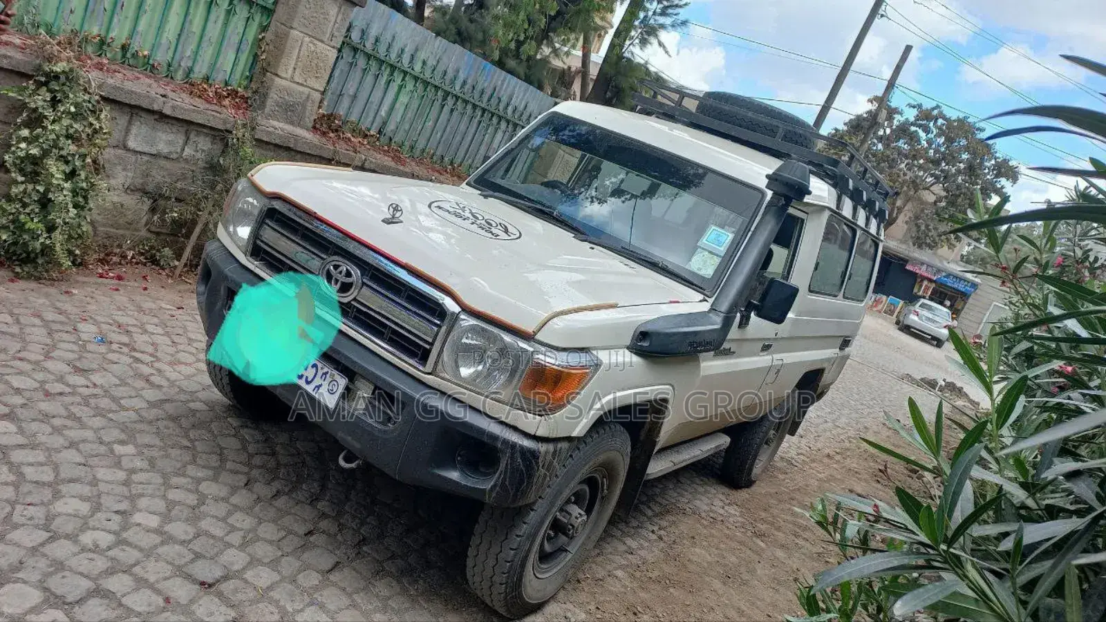 Toyota Land Cruiser 2012 White