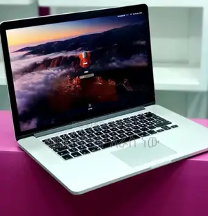 Photo - New Laptop Apple MacBook Pro 2015 16GB Intel Core I7 SSD 256GB