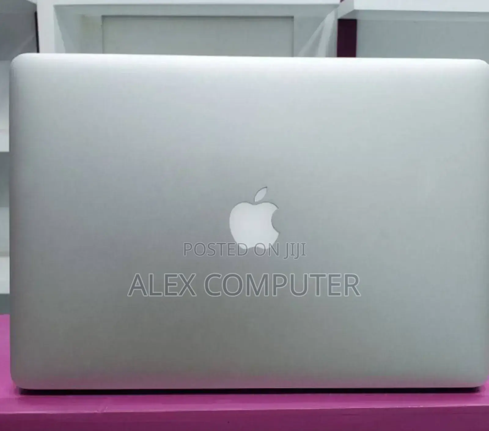 New Laptop Apple MacBook Pro 2015 16GB Intel Core I7 SSD 256GB