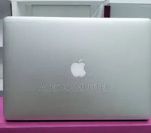 New Laptop Apple MacBook Pro 2015 16GB Intel Core I7 SSD 256GB