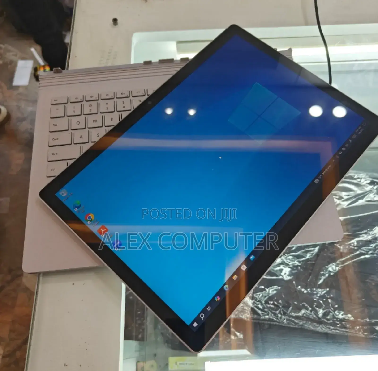 New Laptop Microsoft Surface Book 3 16GB Intel Core I7 SSD 256GB