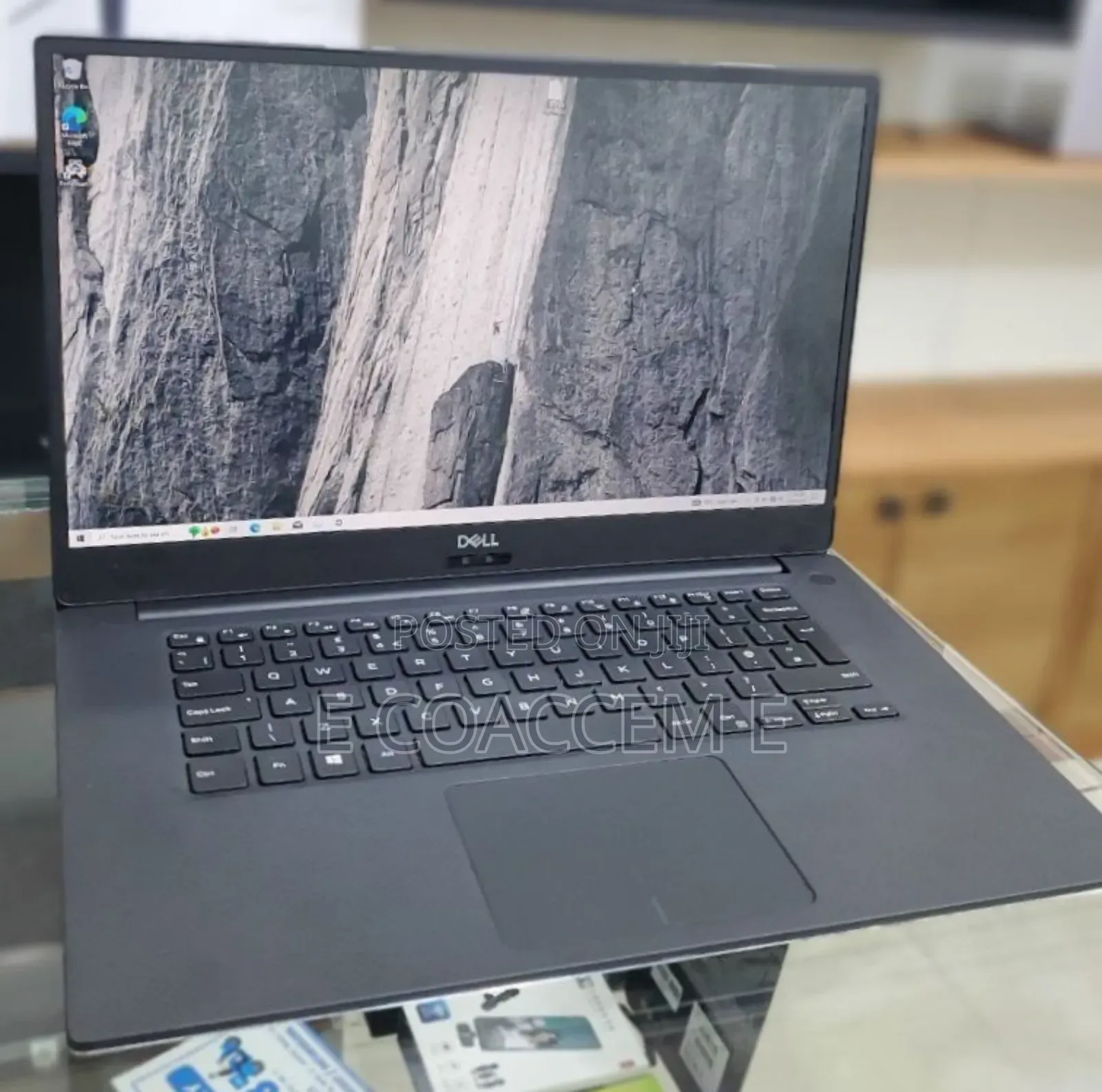 New Laptop Dell 32GB Intel Core I7 SSD 512GB