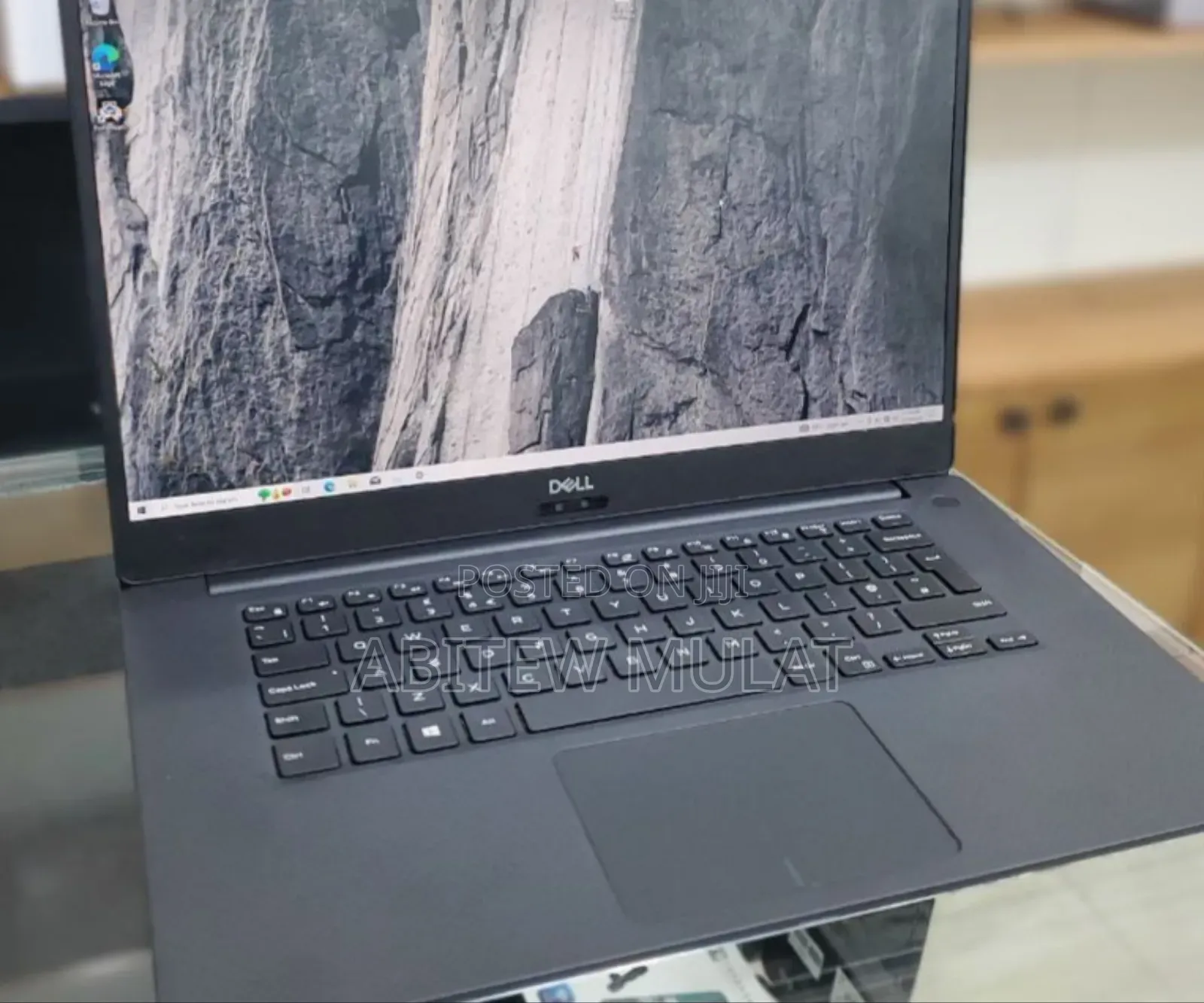 New Laptop Dell Precision 5540 32GB Intel Core I7 SSD 512GB