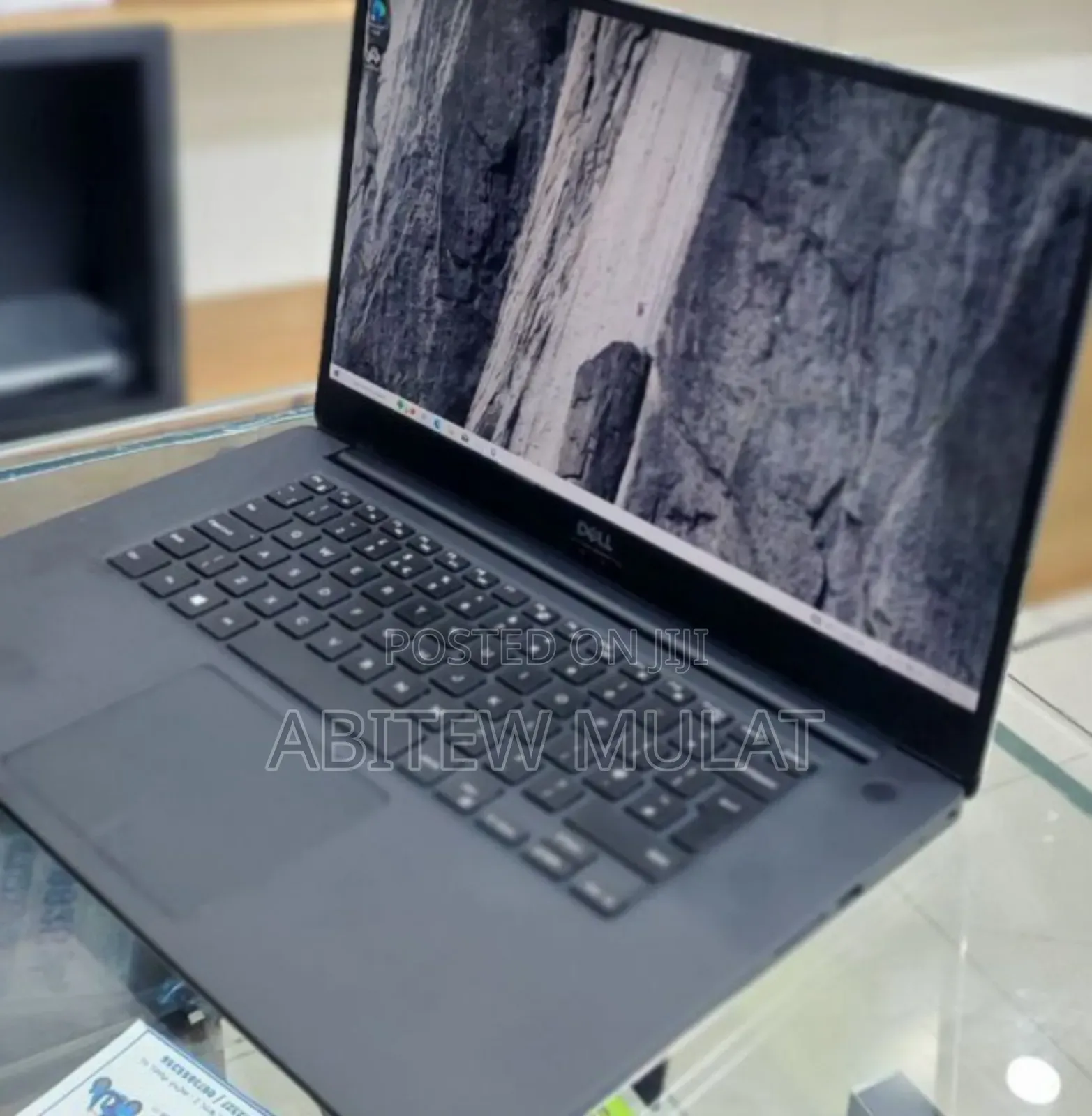 New Laptop Dell Precision 5540 32GB Intel Core I7 SSD 512GB