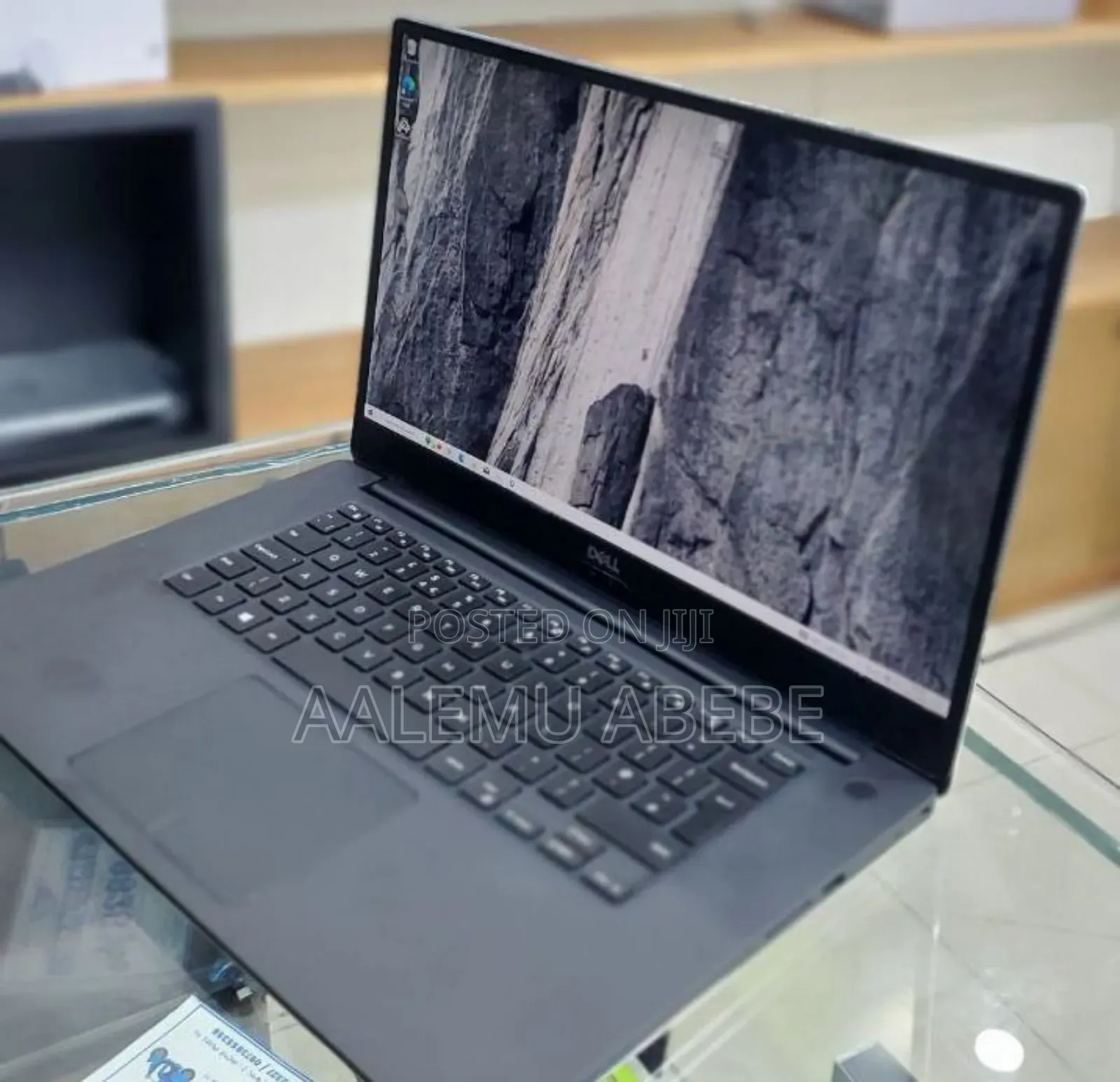 New Laptop Dell Precision 5540 32GB Intel Core I7 SSD 512GB