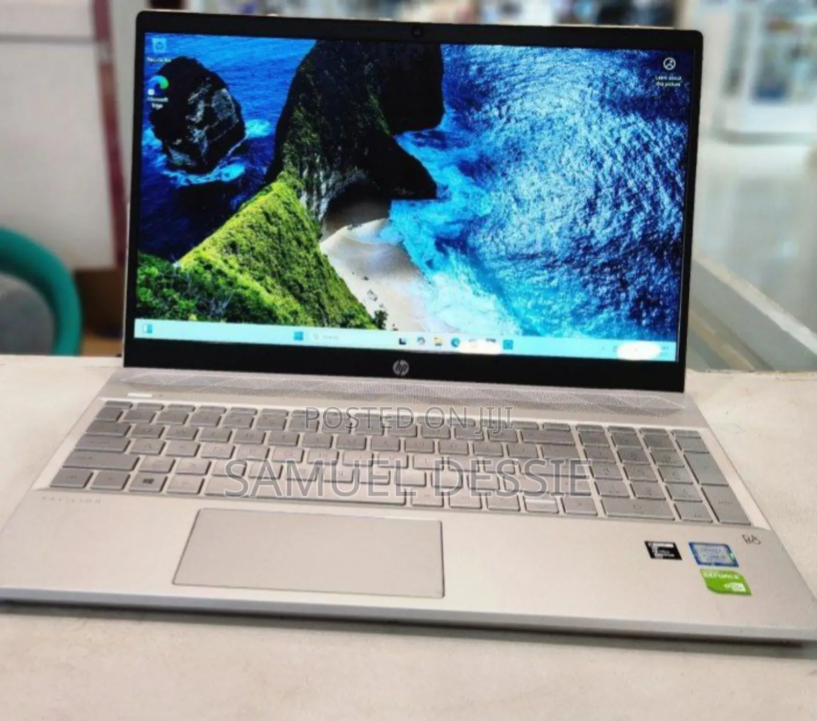 New Laptop HP Pavilion 15 8GB Intel Core I5 HDD+SSD 1T