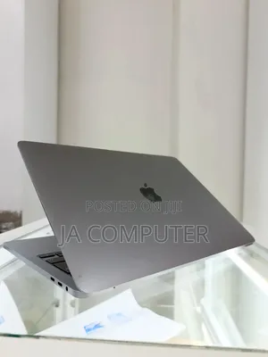 New Laptop Apple MacBook Pro 2020 M1 8GB Apple M1 SSD 256GB