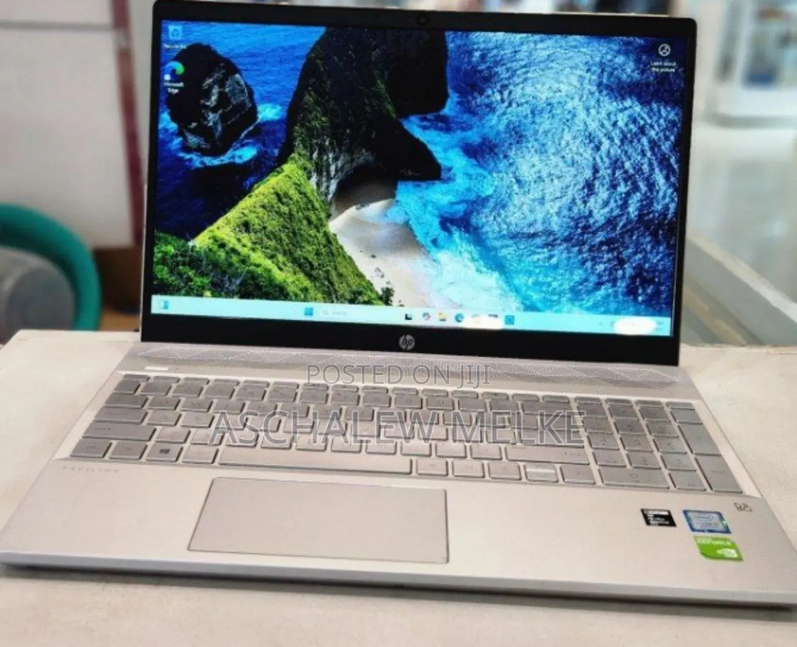 New Laptop HP Pavilion 15 8GB Intel Core I5 HDD+SSD 1T