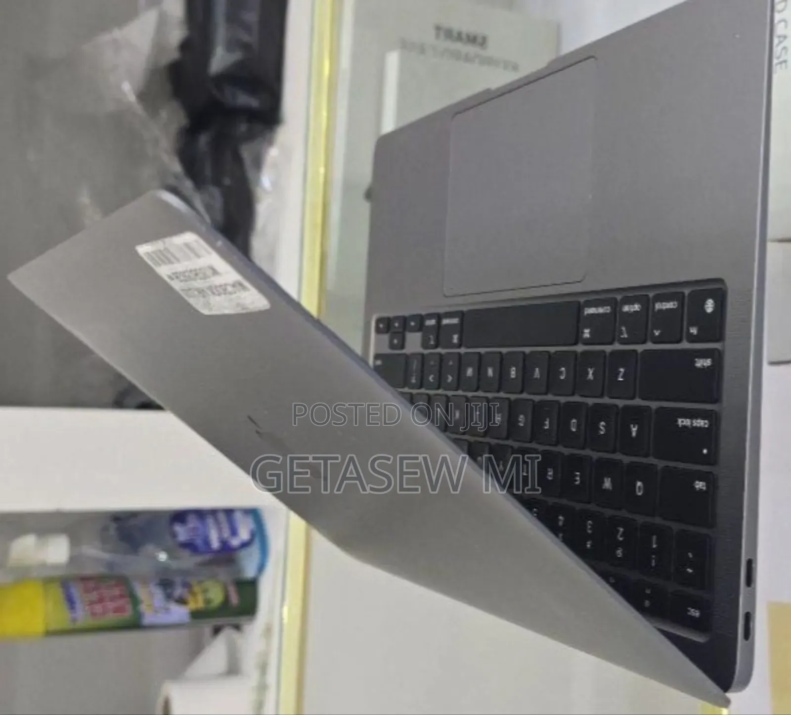 New Laptop Apple MacBook Air 2020 M1 8GB Apple M1 SSD 256GB