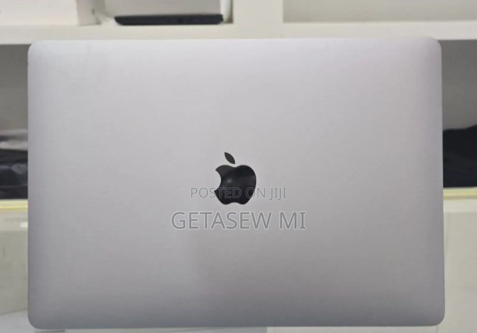New Laptop Apple MacBook Air 2020 M1 8GB Apple M1 SSD 256GB