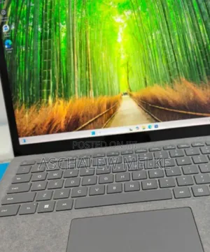 New Laptop Microsoft Surface 16GB Intel Core I7 SSD 512GB