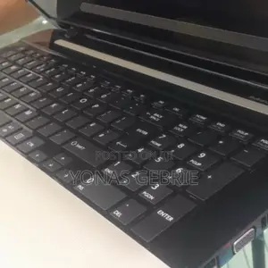 Laptop Toshiba 8GB Intel Core I3 HDD 1T