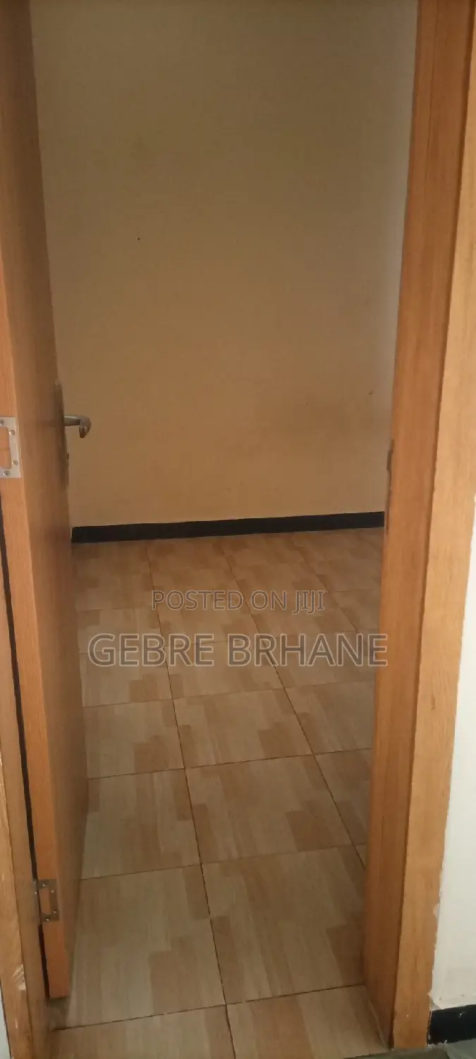 5bdrm House in Gbi, Yeka for rent