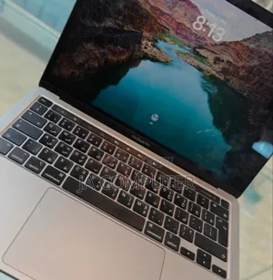 New Laptop Apple MacBook Pro 2022 M2 8GB Apple M2 SSD 256GB