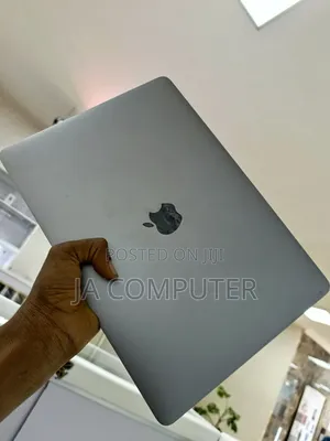 New Laptop Apple MacBook Pro 2022 M2 8GB Apple M2 SSD 256GB