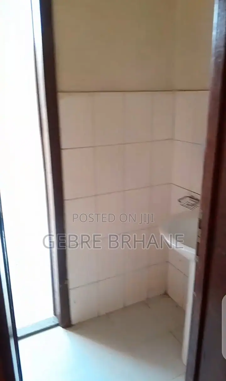 3bdrm Villa in Villa, Yeka for rent